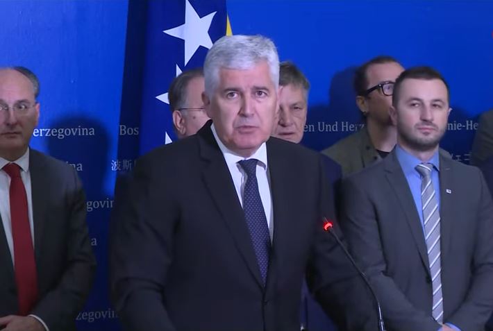 ALARM U MOSTARU: U blizini kuće Čovića pronađena municija za automatsku pušku