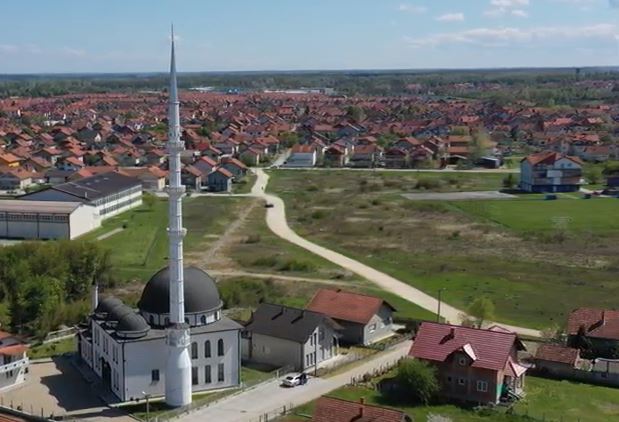 KRAO NOVAC IZ BOGOMOLJA: U jednoj DŽAMIJI se sakrio dok nisu otišli svi vjernici