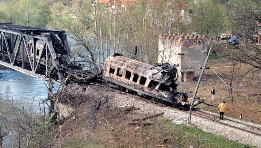 VIDEO - Na današnji dan 1999. godine agresori NATO pakta gađali putnički voz u Grdeličkoj klisuri