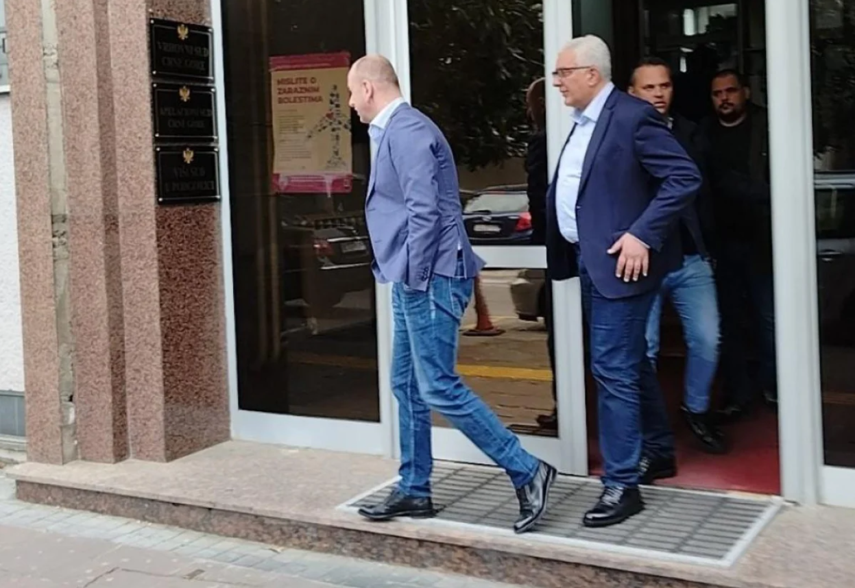 POČELO PONOVLJENO SUĐENJE ZA "DRŽAVNI UDAR": Zbog tajnih podataka sud vijeća o razdvajanju postupka za Mandića, Kneževića i Čađenovića