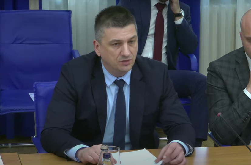 NOVOVIĆ: Radujem se da se djeca slobodno igraju u parkovima, ali moja se igraju u sobi