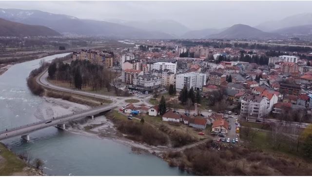 Maloljetnici pod uticajem opijata pretukli srednjoškolca u Beranama