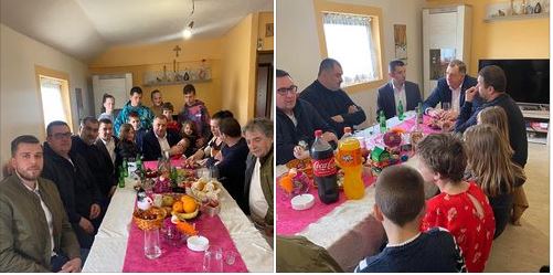 DODIK KRSTIO DEVETORO DJECE: Predsjednik Srpske proslavio Vaskrs u višečlanoj porodici Đurić (FOTO)