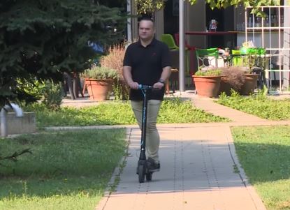 OGLASIO SE MENADŽER Kazne zbog trotineta Banjalučanima će platiti firma: Evo zbog čega su ranije pušteni u rad
