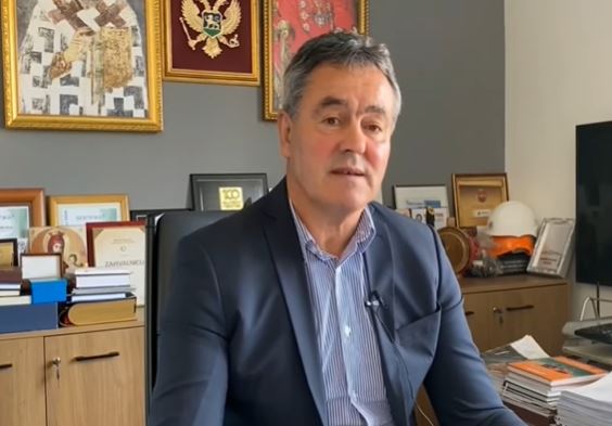 DA LI JE MOGUĆE OVO ŠTO SE DEŠAVA U CRNOJ GORI?! I ovaj čovjek je kriv, zato što je SRBIN!