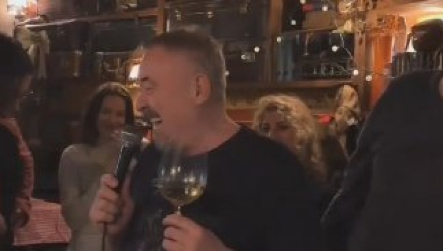 PODSMIJAVANJE RADOVANU KARADŽIĆU U SARAJEVU: Mima Karadžić se dodvorava gradu koji je protjerao 150.000 Srba (VIDEO)