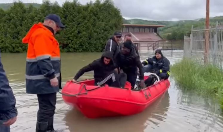 Uspješno evakuisani fudbaleri Slobode iz Novog Grada (VIDEO)