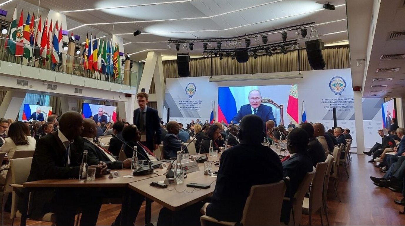 Dodik i Vulin prisustvuju bezbjednosnoj konferenciji u Moskvi; Putin: Napetost u svijetu raste