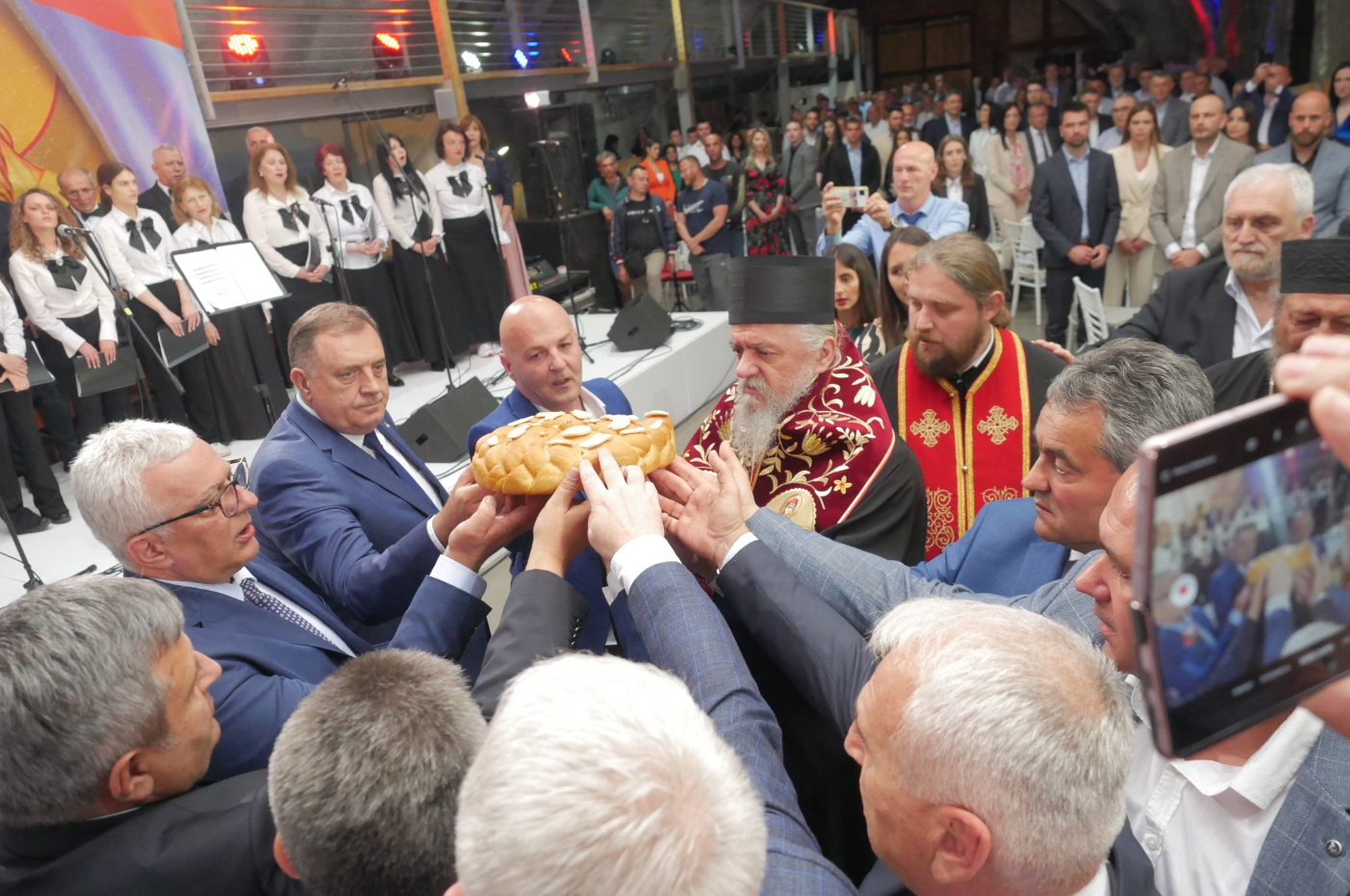 (FOTO) NSD proslavila krsnu slavu. Među gostima i Milorad Dodik