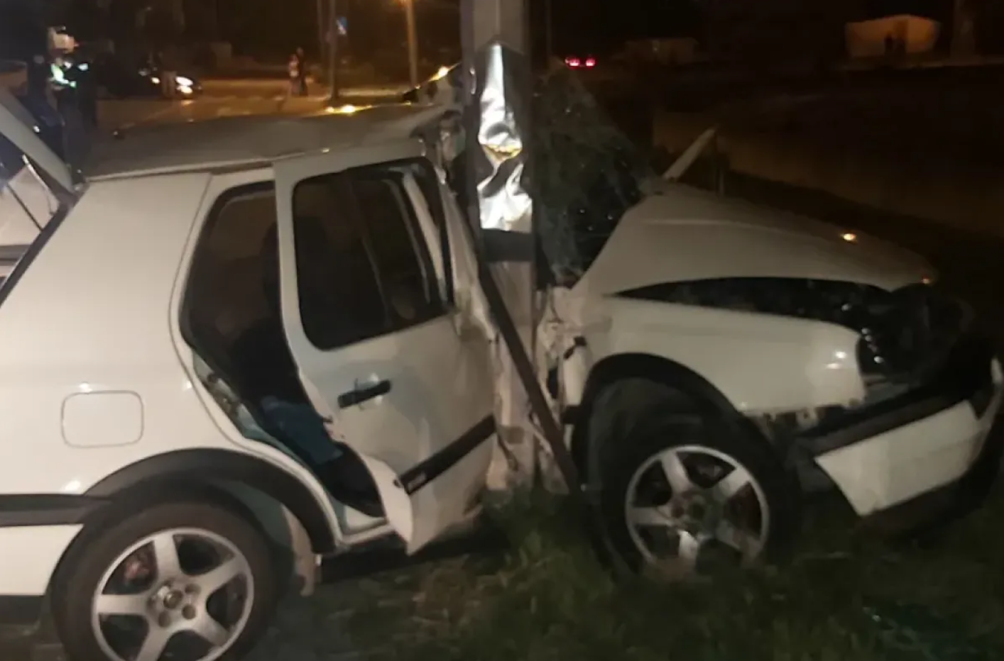 (FOTO) Troje povrijeđenih u saobraćajnoj nesreći u Sutomoru