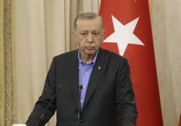 "E VALA NEĆEŠ TAJIP" Gradonačelnik Istanbula pred drugi krug izbora zapretio Erdoganu na bosanskom (VIDEO)
