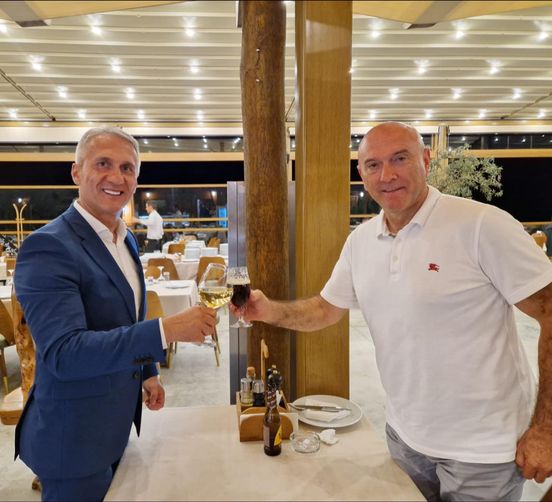 PREDIZBORNO IZNENAĐENJE: Bato Carević podržao Vukšića