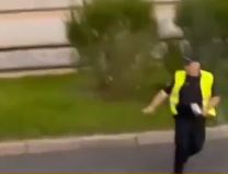 SARAJLIJE ŽGROŽENE PONAŠANJEM POLICAJCA: Iskače iz žbunja sa radarom u ruci (VIDEO)