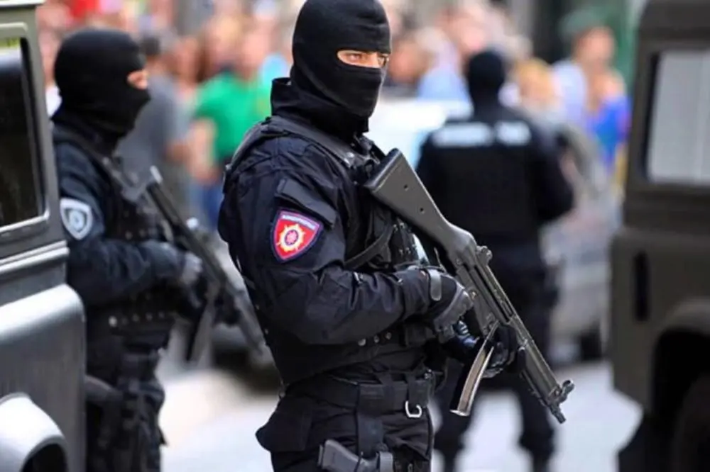 AKCIJA SRPSKE POLICIJE: Na teritoriji centralne Srbije uhapšeni do zuba naoružani specijalci tzv. Kosova