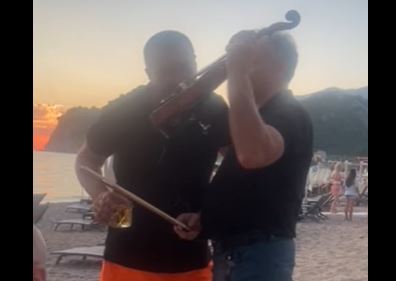 "MOJA JE SOBA SAMICA" Hapšenje Veljovića neprekidna inspiracija Crnogorcima (VIDEO)