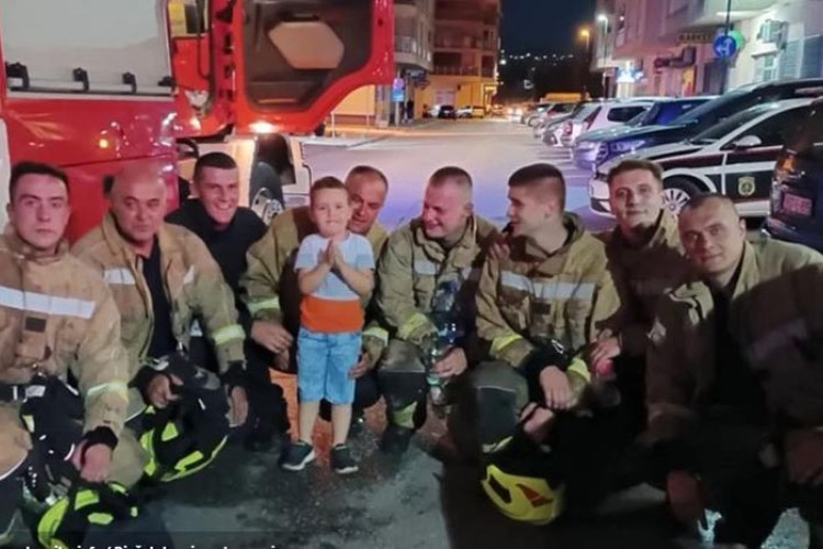 MALI HEROJ IZ SARAJEVA: Ovo je dječak koji je prijavio požar i spasio živote komšijama
