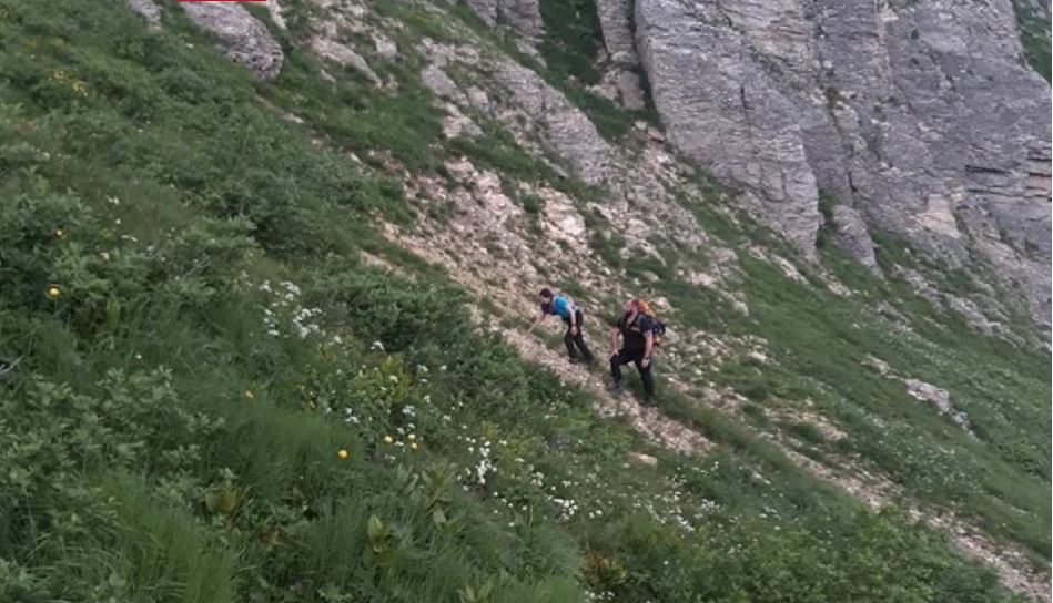 Nemica se izgubila na Bjelasici: Mojkovački vatrogasci sproveli uspešnu akciju i spasili turistkinju