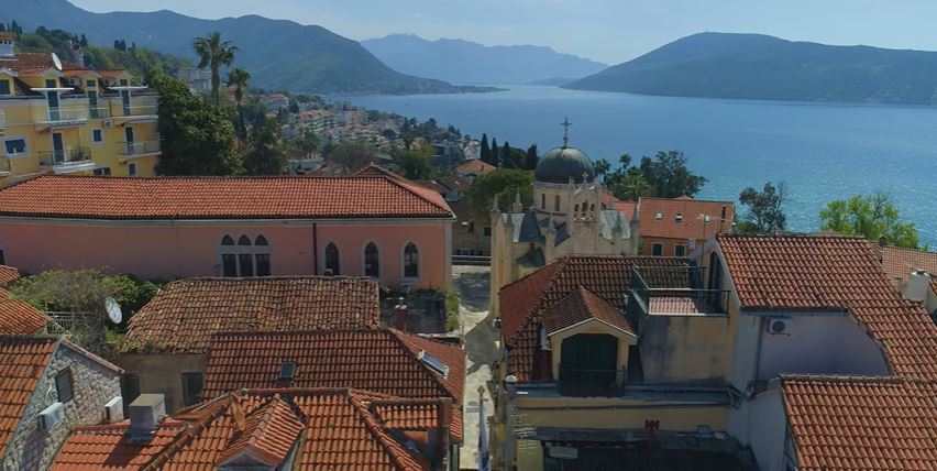 "RACIJA" U HERCEG NOVOM: Uhapšene dvije osobe kod kojih su pronađeni narkotici