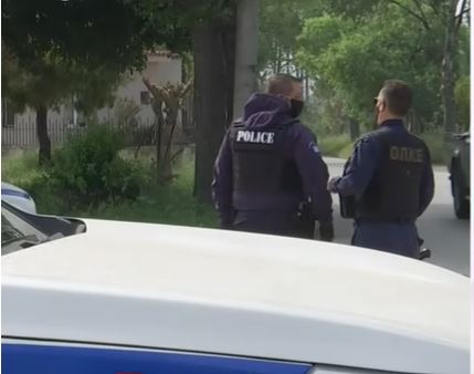 EKSPLOZIJA KOD ATINE Oštećene zgrade i vozila, još nije poznato ko je bio meta napada