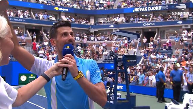 ĐOKOVIĆ PROSLAVIO PLASMAN U POLUFINALE JU-ES OPENA: Poslije pobjede pričao im o patnji Srbije tokom 90-ih, pa zapjevao! (VIDEO)