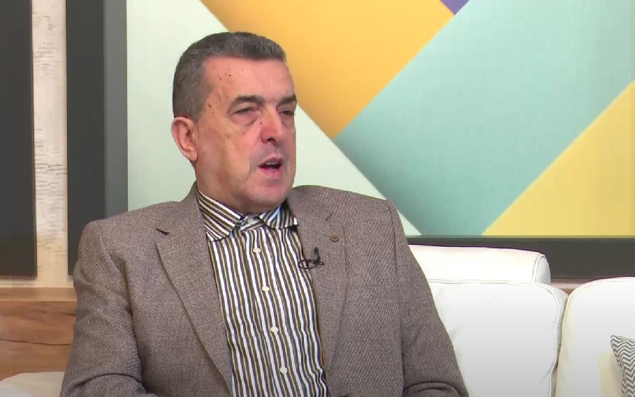 Vukadinović: Spajić će na kraju, uz pomoć ambasada, formirati Vladu sa DPS-om
