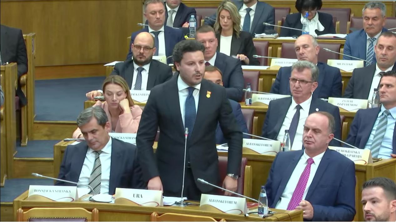 SKAJ UZDRMAO CRNU GORU OPET: Oštra polemika URE i PES-a