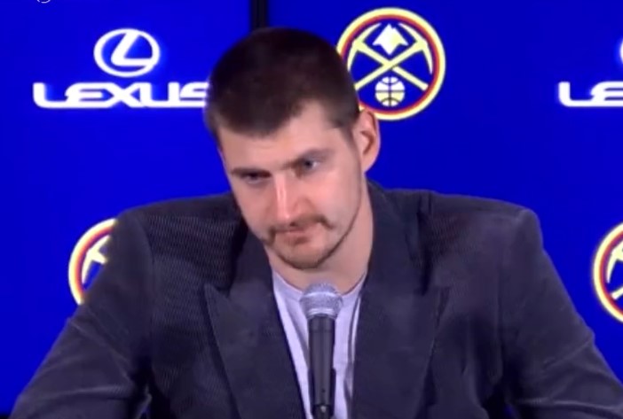 SVI U LUDIM KOSTIMIMA, A ONDA SE POJAVIO NIKOLA! Jokić zabezeknuo amere!