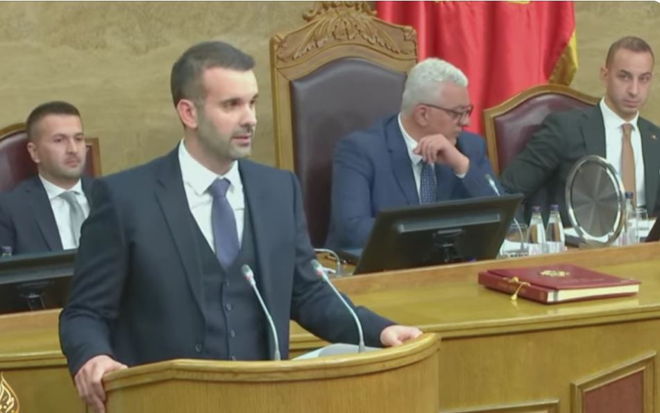 SPAJIĆ NAPUSTIO KONFERENCIJU! Morao na HITAN sastanak sa VARHELJIJEM: Crna Gora se našla u ozbiljnoj situaciji!