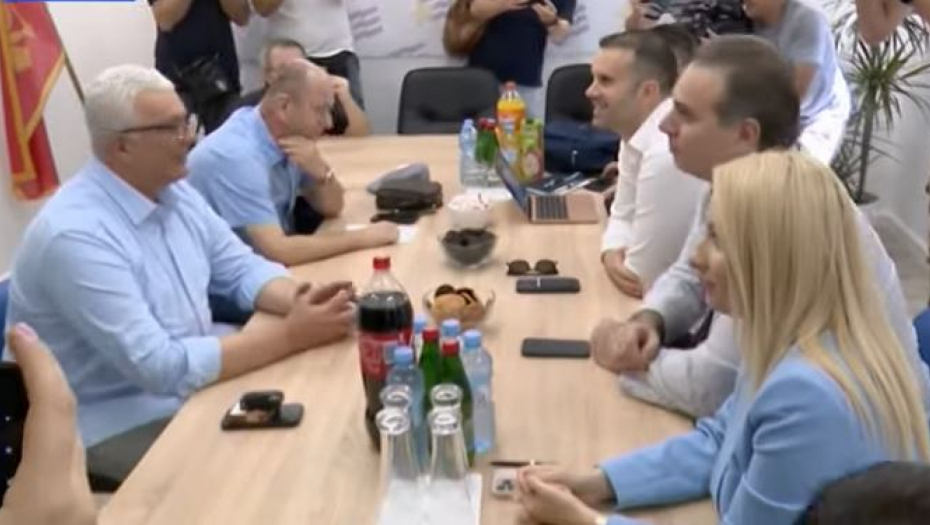 ČELNICI VEĆINE ODRŽALI NOVI SASTANAK: Rekonstrukcija Vlade moguća i prije kraja godine