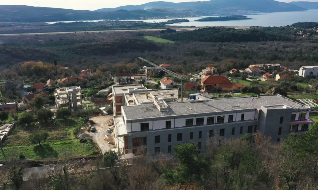 DA SE CRNA GORA NE PONESE ZA ČAČAK CRNOGORCIMA VIŠE NIJE NAJVEĆI PROBLEM: Građani strahuju da će zbog ovoga postati beskućnici u svojoj zemlji