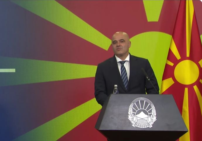 PALA VLADA SEVERNE MAKEDONIJE! Premijer Dimitar Kovačevski podneo ostavku