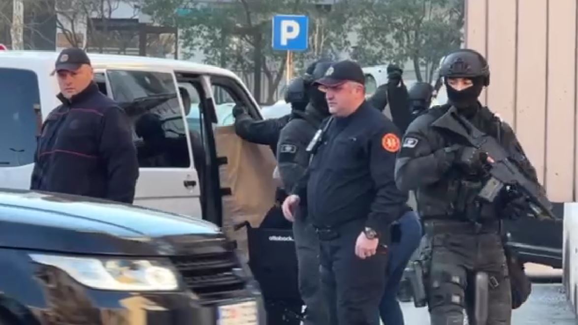 Turski Eskobar priveden na saslušanje u ODT pod zaštitom Protiv terorističke jedinice