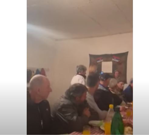 SVADBENO IZNENAĐENJE: Dragan oženio Albanku, a ovako su ih u selu dočekali (VIDEO)