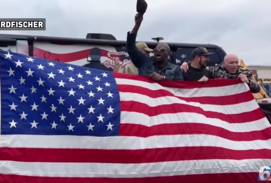 U AMERICI POČINJE GRAĐANSKI RAT?! Čeka se znak guvernera Abota: "Samo pozovi, mi smo naoružani i spremni"