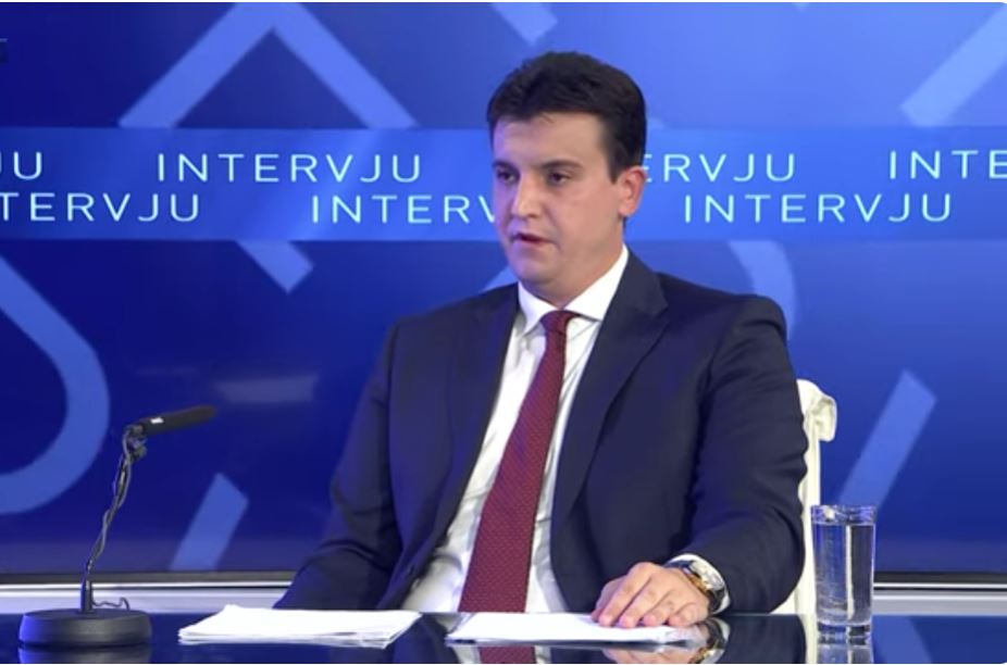 NOSILAC LISTE PES-DEMOKRATE RADIO KAMPANJU ZA DPS Milović: Neko laže, ili Mujović ili fotografija