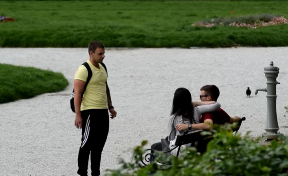 IMALA DVA MUŽA ISTOVREMENO! Sud kaznio Hrvaticu: Prvi muž sve otkrio slučajno