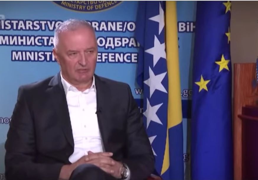 Ministru odbrane BiH mrzak naziv Republika Srpska