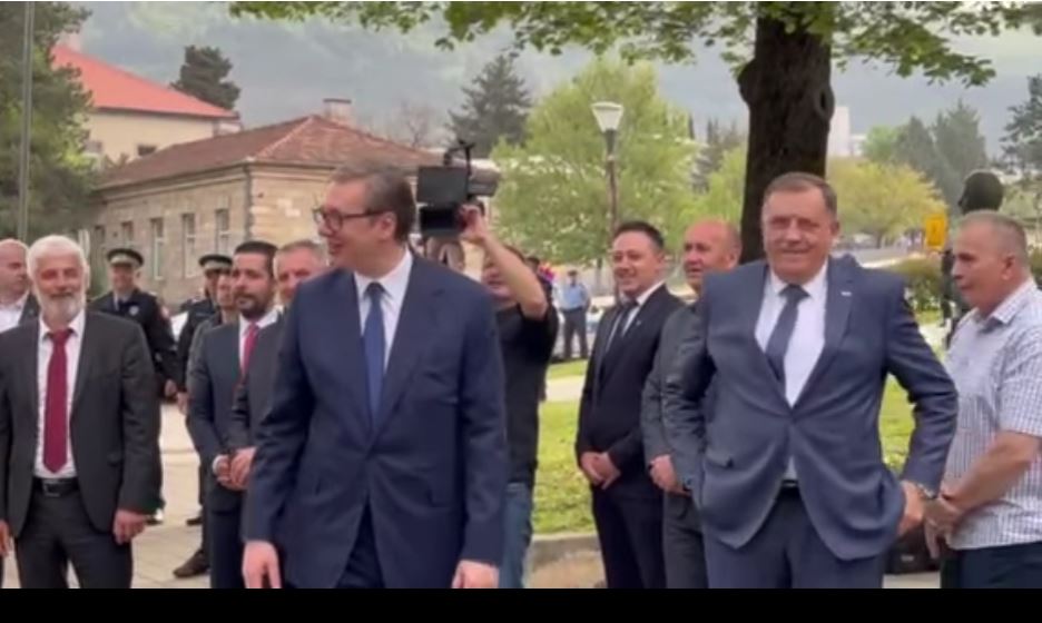 ISLAMISTIČKA SLOBODNA BOSNA OPET NAPADA VUČIĆA Sad su ga napali zbog onoga što je SVETO svakom Srbinu