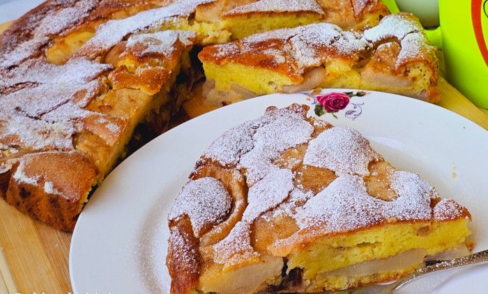 KOLAČ SA PEČENIM JABUKAMA: Preukusna poslastica koja će vas osvježiti i uljepšati vam dan