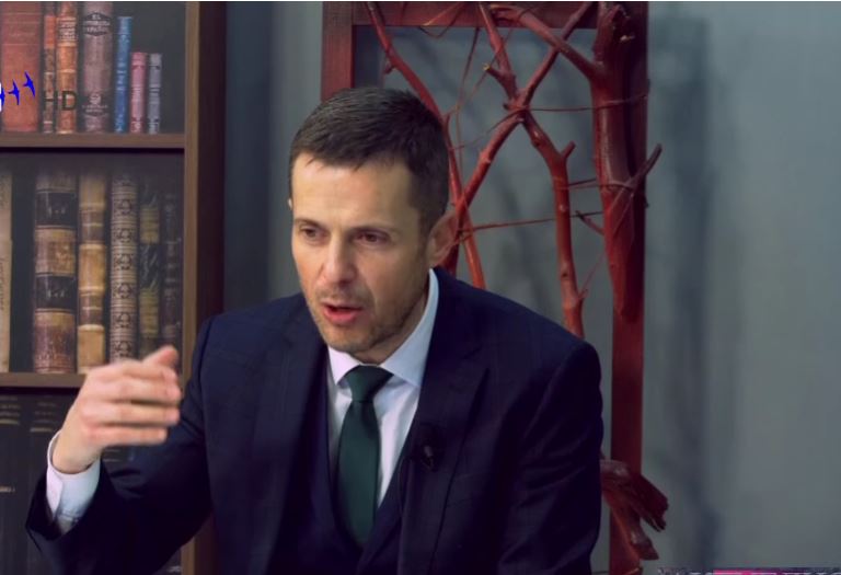 CRNOGORSKI MINISTAR OTKRIO RAZLOGE REGIONALNOG KVARA Mujović: Ponovno puštanje struje može izazvati nove ispade