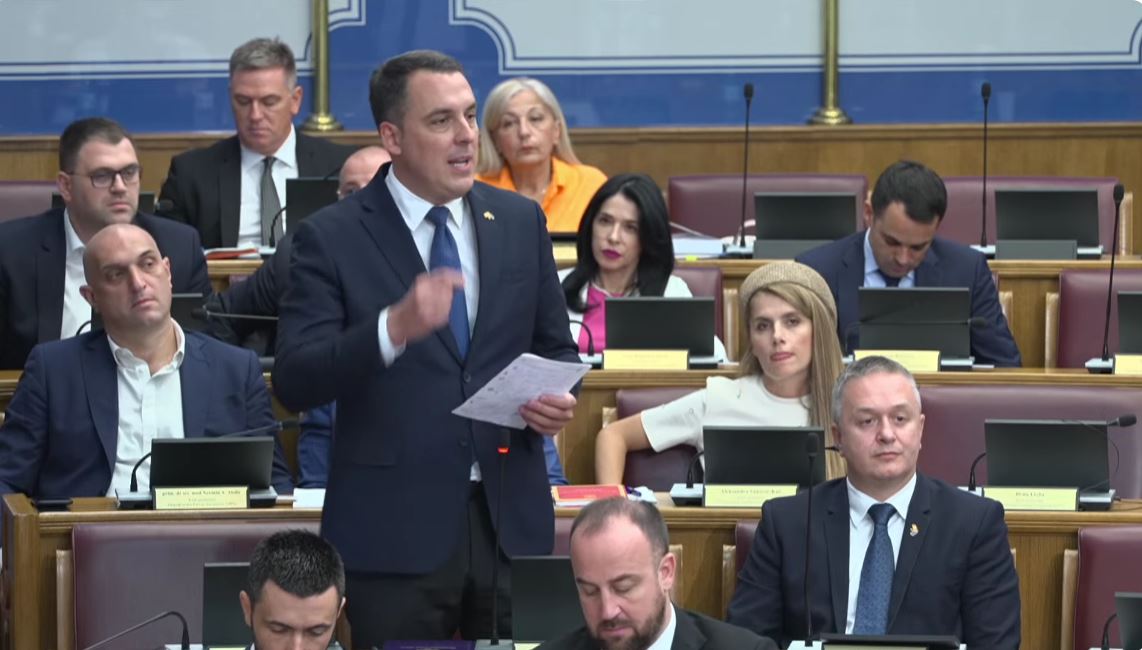 "NEĆE BITI MIRENJA PO MJERI ČETNIČKOG VOJVODE" I Vuković i Eraković se priključili depresivnom DPS-ovom horu
