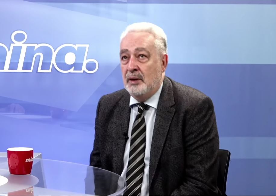 KRIVOKAPIĆ OSUO PALJBU NA SVOG "EKSPERTA" ZBOG REKONSTRUKCIJE VLADE: Singapur je imao samo 4 ministarstva...