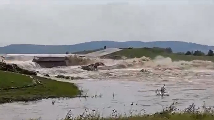Drama na granici Češke i Poljske: Pukla je brana, stižu strašni snimci! (Video)