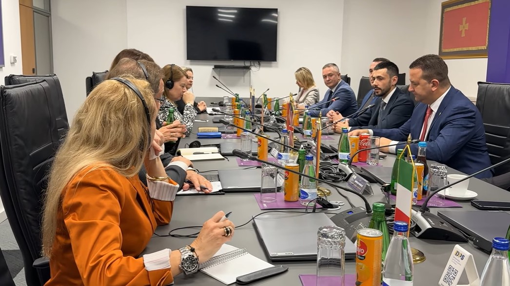 DPS-ovci se žalili ambasadorima, oni ih „oduvali“: Bez obzira na političke razlike, ispuniti obaveze na putu ka EU