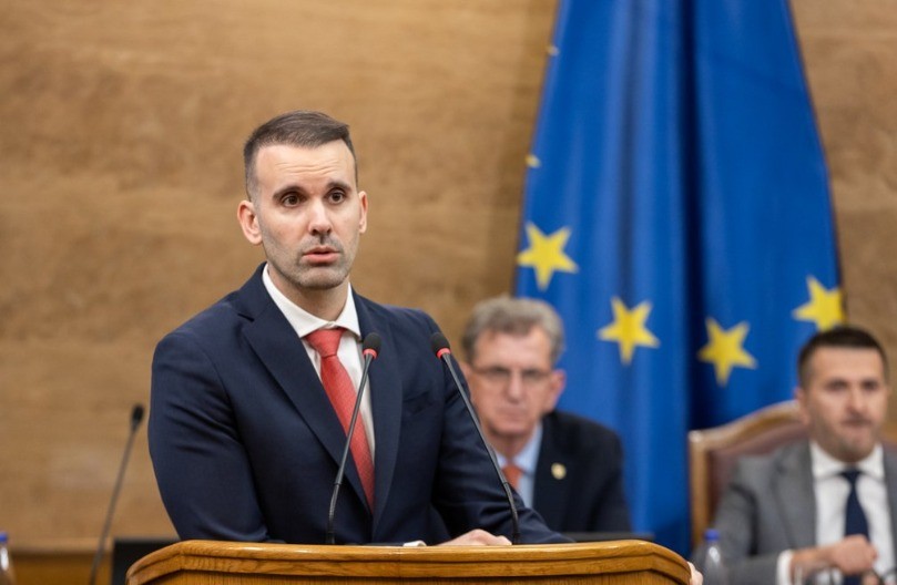 ODBIO SVE PONUDЕ: Spajić tvrdoglavo zatvorio vrata dijalogu i srušio većinu