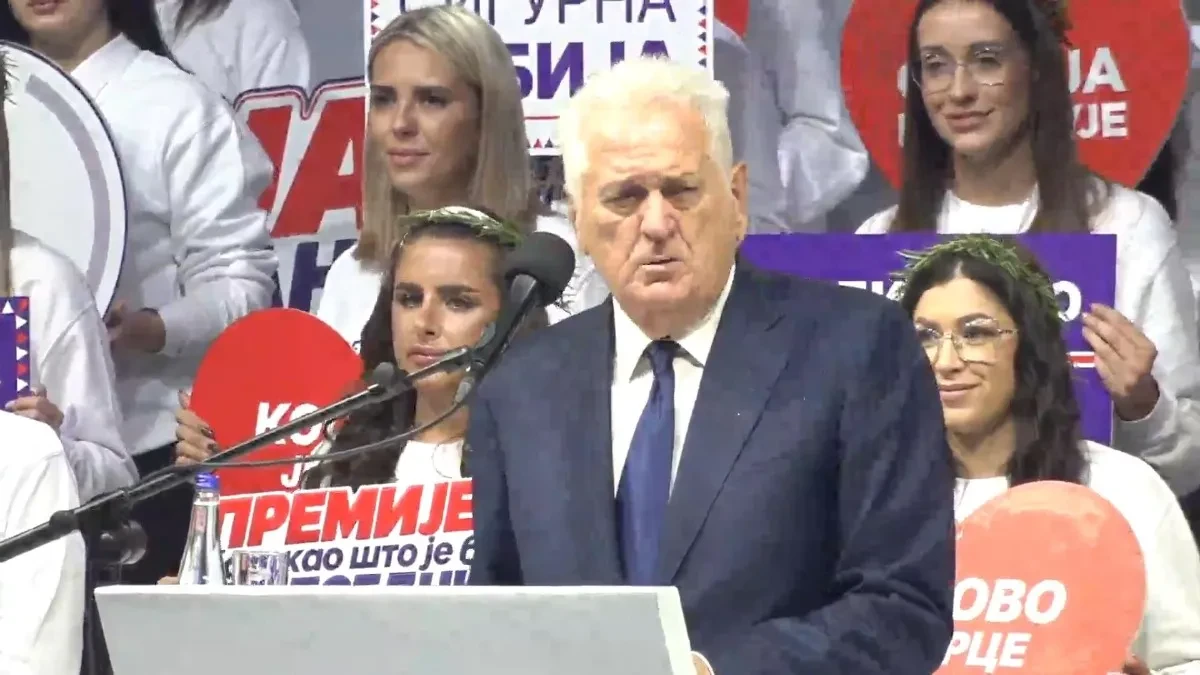 Nikolić iz Niša upozorio na one koji bi da „omađijaju djecu“: Srbiju više niko neće pokoriti!