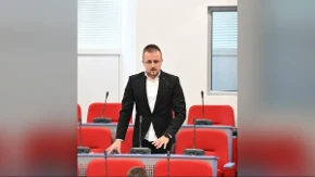 POTRESI U BJELOPOLJSKIM DEMOKRATAMA: Odbornik odbio članstvo u novom Opštinskom odboru, tvrdi da su zaobiđeni dugogodišnji članovi
