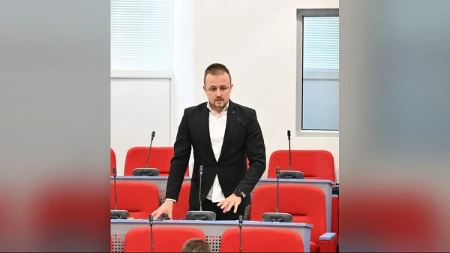 POTRESI U BJELOPOLJSKIM DEMOKRATAMA: Odbornik odbio članstvo u novom Opštinskom odboru, tvrdi da su zaobiđeni dugogodišnji članovi