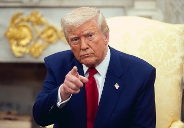 TRAMP: SAD pokrenule velike vojne operacije u Iranu, poručio - bombe će padati svuda