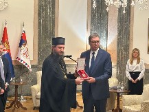 VELIKO PRIZNANJE IZ KRAJINE: Episkop Sergije uručio orden Aleksandru Vučiću, poruka da je Srbija uz svoj narod